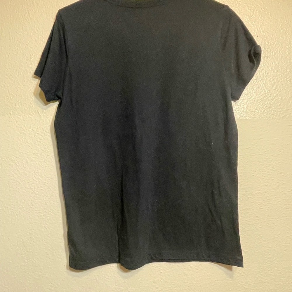 Aeropostale Black Tee with Red Floral Graphic - Picture 4 of 6